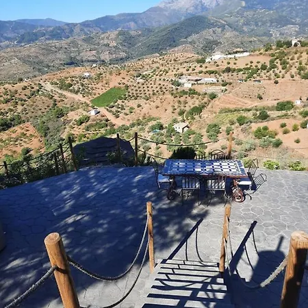 Pensión Casa Eden - Mountain View, Infinity Pool *